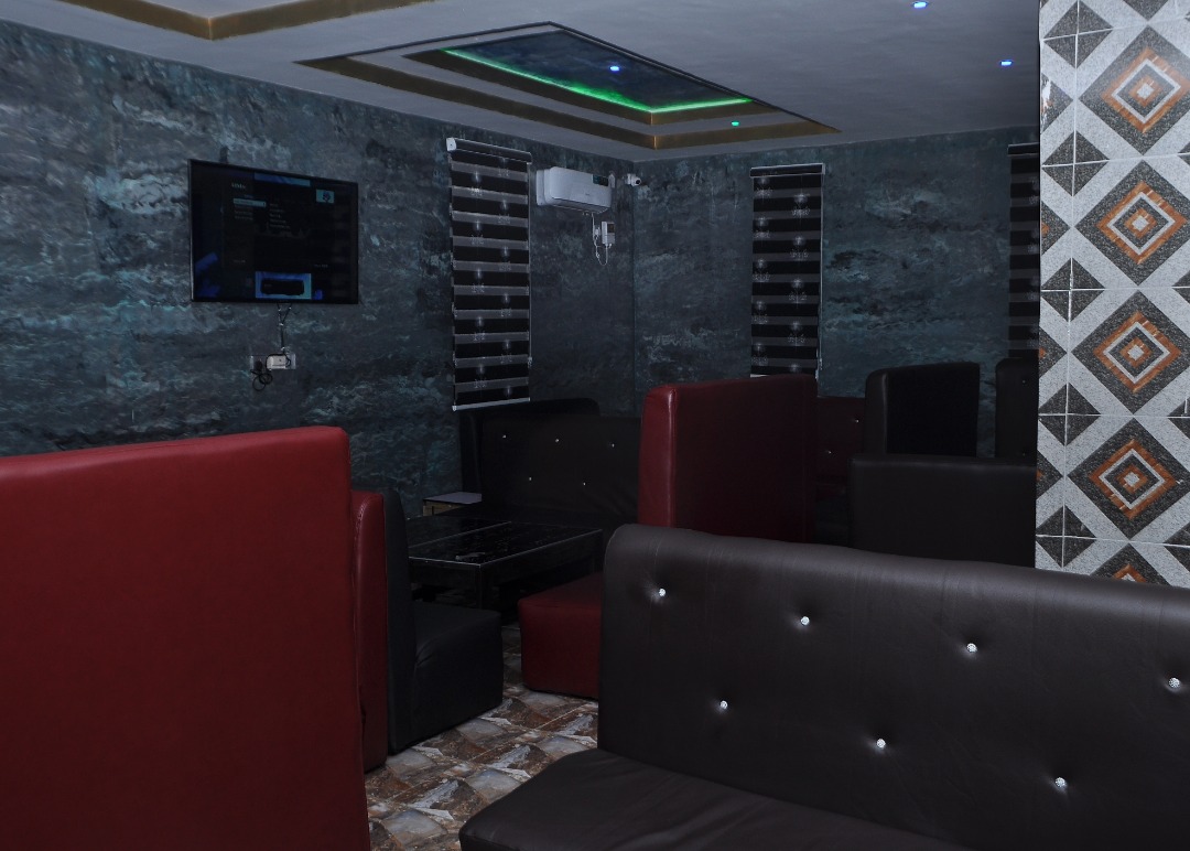 Hotel Lounge